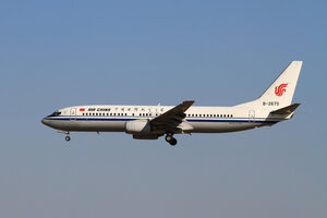 date：2010-02-03;
location：Beijing Capital Intl Airport - ZBAA;
airline：Air China - CCA;
registration：B-2670;
aircraft：B737-800