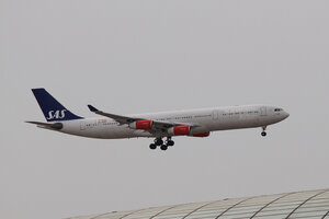 date：2010-02-10;
location：Beijing Capital Intl Airport - ZBAA;
airline：Scandinavian Airlines System - SAS;
registration：OY-KBC;
aircraft：A340-300