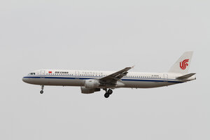 date：2010-02-10;
location：Beijing Capital Intl Airport - ZBAA;
airline：Air China - CCA;
registration：B-6605;
aircraft：A321-200