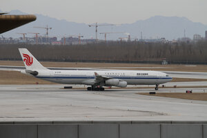date：2010-02-10;
location：Beijing Capital Intl Airport - ZBAA;
airline：Air China - CCA;
registration：B-2388;
aircraft：A340-300
