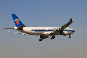 date：2010-02-19;
location：Beijing Capital Intl Airport - ZBAA;
airline：China Southern Airlines - CSN;
registration：B-6111;
aircraft：A330-300