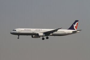 date：2010-02-19;
location：Beijing Capital Intl Airport - ZBAA;
airline：Air Macau - AMU;
registration：B-MAF;
aircraft：A321-100