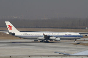 date：2010-02-19;
location：Beijing Capital Intl Airport - ZBAA;
airline：Air China - CCA;
registration：B-2389;
aircraft：A340-300