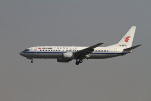 date：2010-02-19;
location：Beijing Capital Intl Airport - ZBAA;
airline：Air China - CCA;
registration：B-2670;
aircraft：B737-800