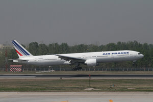 date：2010-05-01;
location：Beijing Capital Intl Airport - ZBAA;
airline：Air France - AFR;
registration：F-GSQE;
aircraft：B777-300ER