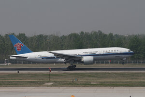 date：2010-05-01;
location：Beijing Capital Intl Airport - ZBAA;
airline：China Southern Airlines - CSN;
registration：B-2055;
aircraft：B777-200ER