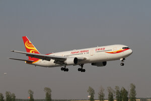 date：2010-05-01;
location：Beijing Capital Intl Airport - ZBAA;
airline：Hainan Airlines - CHH;
registration：B-2492;
aircraft：B767-300ER