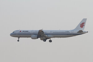 date：2010-12-11;
location：Beijing Capital Intl Airport - ZBAA;
airline：Air China - CCA;
registration：B-6326;
aircraft：A321-200