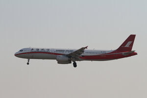 date：2010-12-11;
location：Beijing Capital Intl Airport - ZBAA;
airline：Shanghai Airlines - CSH;
registration：B-6591;
aircraft：A321-200