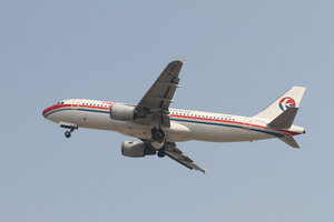 date：2012-10-20;
location：Beijing Capital Intl Airport - ZBAA;
airline：China Eastern Airlines - CES;
registration：B-2362;
aircraft：A320-200