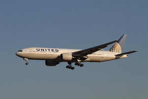 date：2013-01-03;
location：Beijing Capital Intl Airport - ZBAA;
airline：United Airlines - UAL;
registration：N792UA;
aircraft：B777-200ER