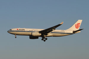 date：2013-01-03;
location：Beijing Capital Intl Airport - ZBAA;
airline：Air China - CCA;
registration：B-6090;
aircraft：A330-200