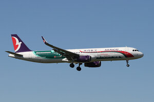 date：2015-09-12;
location：Beijing Capital Intl Airport - ZBAA;
airline：Air Macau - AMU;
registration：B-MBM;
aircraft：A321-200;
remark：Macau Welcomes You Livery