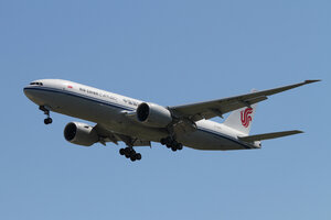 date：2015-09-12;
location：Beijing Capital Intl Airport - ZBAA;
airline：Air China Cargo - CAO;
registration：B-2092;
aircraft：B777F