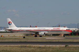 date：2015-09-12;
location：Beijing Capital Intl Airport - ZBAA;
airline：China Eastern Airlines - CES;
registration：B-6329;
aircraft：A321-200