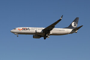 date：2021-11-10;
location：Beijing Capital Intl Airport - ZBAA;
airline：Shandong Airlines - CDG;
registration：B-5561;
aircraft：B737-800