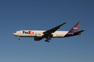 date：2021-11-10;
location：Beijing Capital Intl Airport - ZBAA;
airline：FedEx - FDX;
registration：N868FD;
aircraft：B777F