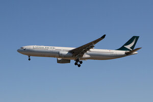 date：2021-11-11;
location：Beijing Capital Intl Airport - ZBAA;
airline：Cathay Pacific - CPA;
registration：B-LAR;
aircraft：A330-300