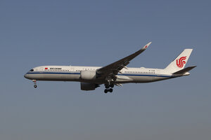date：2021-11-25;
location：Beijing Capital Intl Airport - ZBAA;
airline：Air China - CCA;
registration：B-321M;
aircraft：A350-900