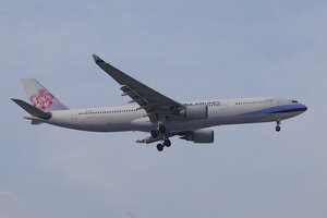 date：2021-12-15;
location：Beijing Capital Intl Airport - ZBAA;
airline：China Airlines - CAL;
registration：B-18357;
aircraft：A330-300