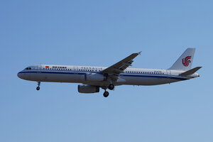 date：2022-01-06;
location：Beijing Capital Intl Airport - ZBAA;
airline：Air China - CCA;
registration：B6792;
aircraft：A321-200