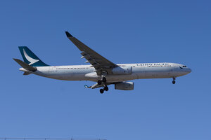 date：2023-01-20;
location：Beijing Capital Intl Airport - ZBAA;
airline：Cathay Pacific - CPA;
registration：B-LBD;
aircraft：A330-300
