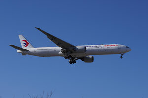 date：2023-01-20;
location：Beijing Capital Intl Airport - ZBAA;
airline：China Eastern Airlines - CES;
registration：B-7883;
aircraft：B777-300ER