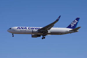 date：2023-01-20;
location：Beijing Capital Intl Airport - ZBAA;
airline：All Nippon Airways - ANA;
registration：JA605F;
aircraft：B767-300ERF;
remark：ANA Cargo
