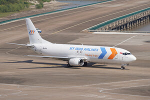 date：2023-11-20;
location：Macau Intl Airport - VMMC;
airline：My Indo Airlines - MYU;
registration：PK-MYV;
aircraft：B737-400SF