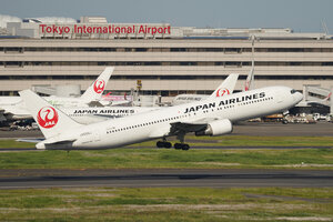 date：2026-05-11;
location：Tokyo Haneda Intl Airport - RJTT;
airline：Japan Airlines - JAL;
registration：JA659J;
aircraft：B767-300ER
