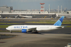 date：2026-05-11;
location：Tokyo Haneda Intl Airport - RJTT;
airline：United Airlines - UAL;
registration：N78004;
aircraft：B777-200ER