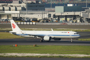 date：2026-05-11;
location：Tokyo Haneda Intl Airport - RJTT;
airline：Air China - CCA;
registration：B-32PK;
aircraft：A321neo