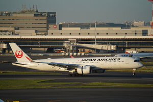date：2026-05-11;
location：Tokyo Haneda Intl Airport - RJTT;
airline：Japan Airlines - JAL;
registration：JA14XJ;
aircraft：A350-900