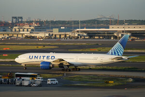 date：2026-05-11;
location：Tokyo Haneda Intl Airport - RJTT;
airline：United Airlines - UAL;
registration：N77006;
aircraft：B777-200ER