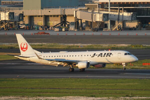 date：2026-05-11;
location：Tokyo Haneda Intl Airport - RJTT;
airline：J-Air - JLJ;
registration：JA242J;
aircraft：ERJ-190-100STD