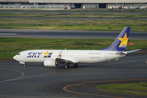 date：2026-05-12;
location：Tokyo Haneda Intl Airport - RJTT;
airline：Skymark Airlines - SKY;
registration：JA73NT;
aircraft：B737-800