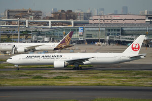 date：2026-05-12;
location：Tokyo Haneda Intl Airport - RJTT;
airline：Japan Airlines - JAL;
registration：JA743J;
aircraft：B777-300ER