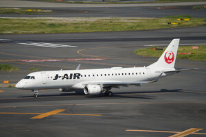 date：2026-05-12;
location：Tokyo Haneda Intl Airport - RJTT;
airline：J-Air - JLJ;
registration：JA244J;
aircraft：ERJ-190-100STD