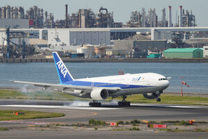 date：2026-05-12;
location：Tokyo Haneda Intl Airport - RJTT;
airline：All Nippon Airways - ANA;
registration：JA713A;
aircraft：B777-200