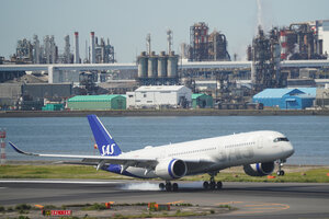 date：2026-05-12;
location：Tokyo Haneda Intl Airport - RJTT;
airline：Scandinavian Airlines System - SAS;
registration：SE-RSG;
aircraft：A350-900