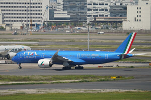 date：2026-05-12;
location：Tokyo Haneda Intl Airport - RJTT;
airline：ITA Airways - ITY;
registration：EI-IFA;
aircraft：A350-900
