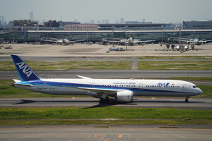 date：2026-05-12;
location：Tokyo Haneda Intl Airport - RJTT;
airline：All Nippon Airways - ANA;
registration：JA901A;
aircraft：B787-10