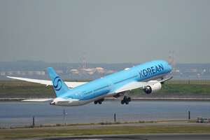 date：2026-05-12;
location：Tokyo Haneda Intl Airport - RJTT;
airline：Korean Air - KAL;
registration：HL8733;
aircraft：B787-10