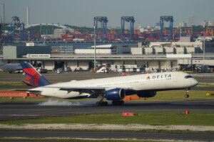 date：2026-05-12;
location：Tokyo Haneda Intl Airport - RJTT;
airline：Delta Air Lines - DAL;
registration：N510DN;
aircraft：A350-900