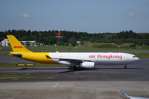 date：2026-05-13;
location：Tokyo Narita Intl Airport - RJAA;
airline：Air Hong Kong - AHK;
registration：B-LDT;
aircraft：A330-300P2F;
remark：DHL Livery