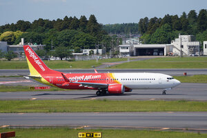 date：2026-05-13;
location：Tokyo Narita Intl Airport - RJAA;
airline：Vietjet Air - VJC;
registration：HS-VZF;
aircraft：B737 MAX 8
