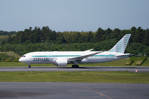 date：2026-05-13;
location：Tokyo Narita Intl Airport - RJAA;
airline：ZIPAIR - TZP;
registration：JA824J;
aircraft：B787-8