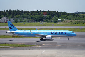 date：2026-05-13;
location：Tokyo Narita Intl Airport - RJAA;
airline：Korean Air - KAL;
registration：HL8506;
aircraft：A321neo