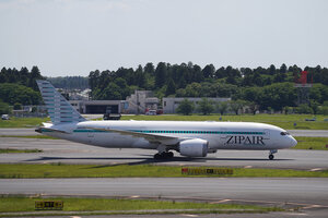 date：2026-05-13;
location：Tokyo Narita Intl Airport - RJAA;
airline：ZIPAIR - TZP;
registration：JA826J;
aircraft：B787-8