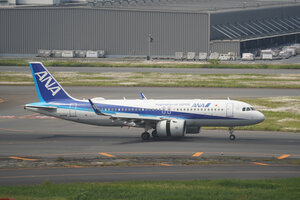 date：2026-05-14;
location：Tokyo Haneda Intl Airport - RJTT;
airline：All Nippon Airways - ANA;
registration：JA218A;
aircraft：A320neo